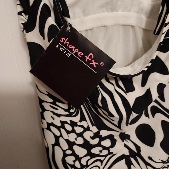 Shape fx bathing suit size 10 new - Picture 3 of 3
